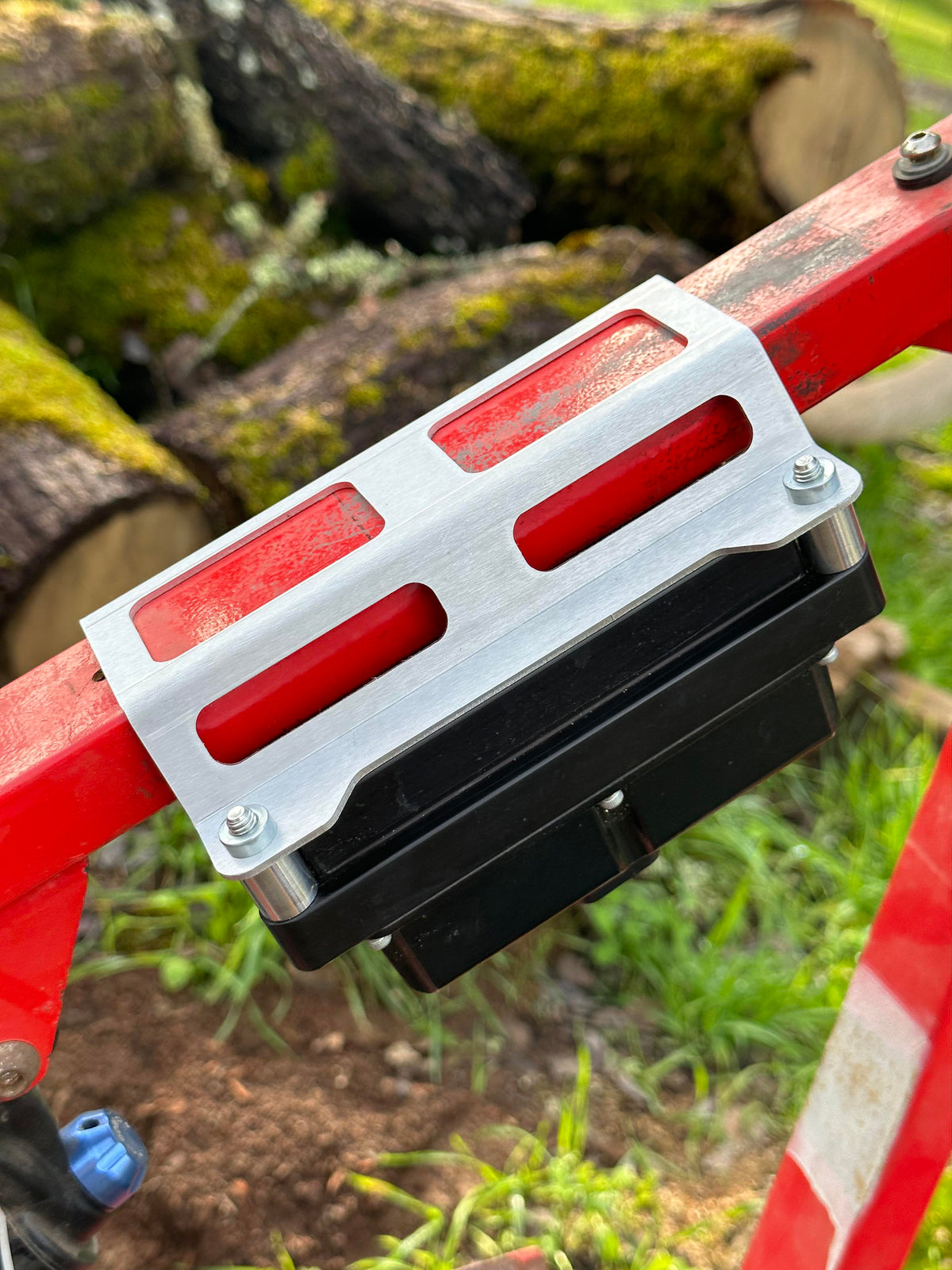 Razor Noisy Cricket Mount for MX/SX Bikes - product view 3