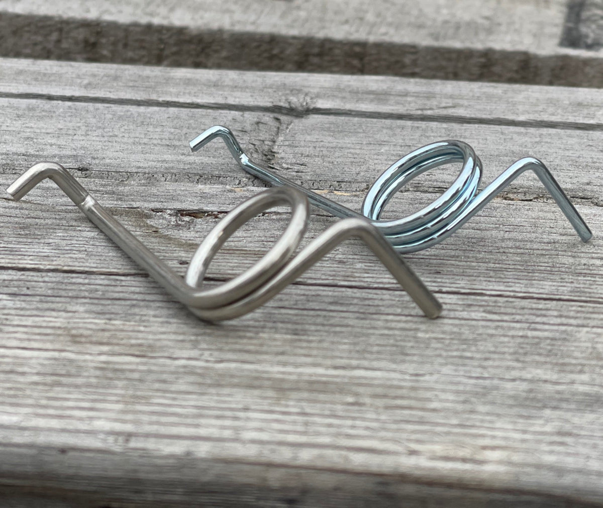 E&C Razor Chain Tensioner Spring - product view 1