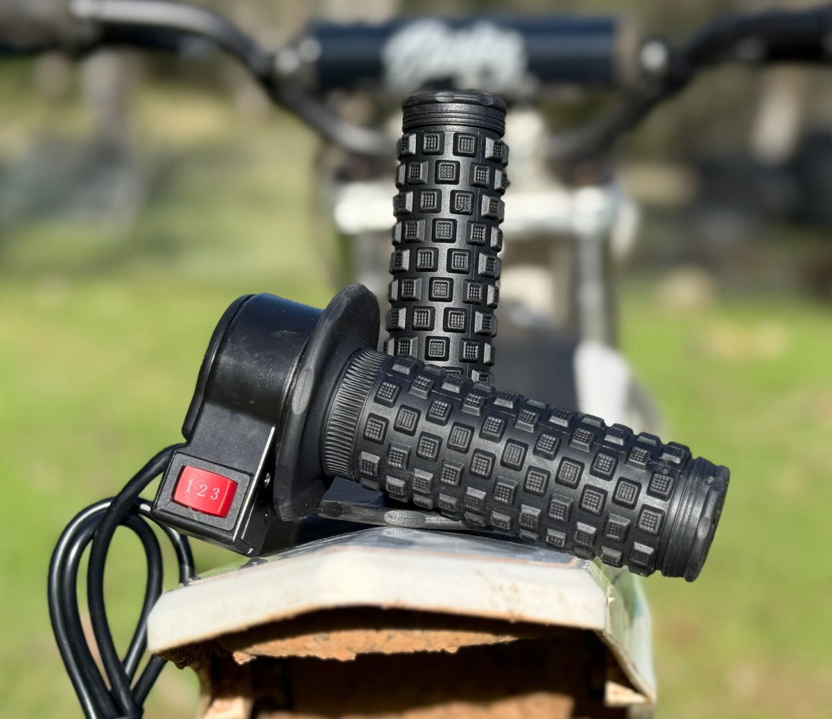 E&C EMX Lite Throttle - product view 1
