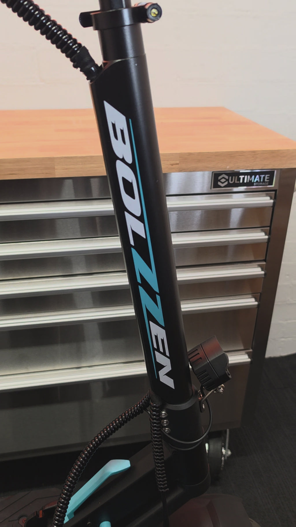 Bolzzen SuperStreet 4816 Dual Motor Performance Electric Scooter     ⚡⚡⚡