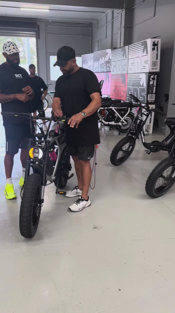 FLIGHT RISK FR555 FAT TYRE ESCAPE VEHICLE 🤙🤙🤙