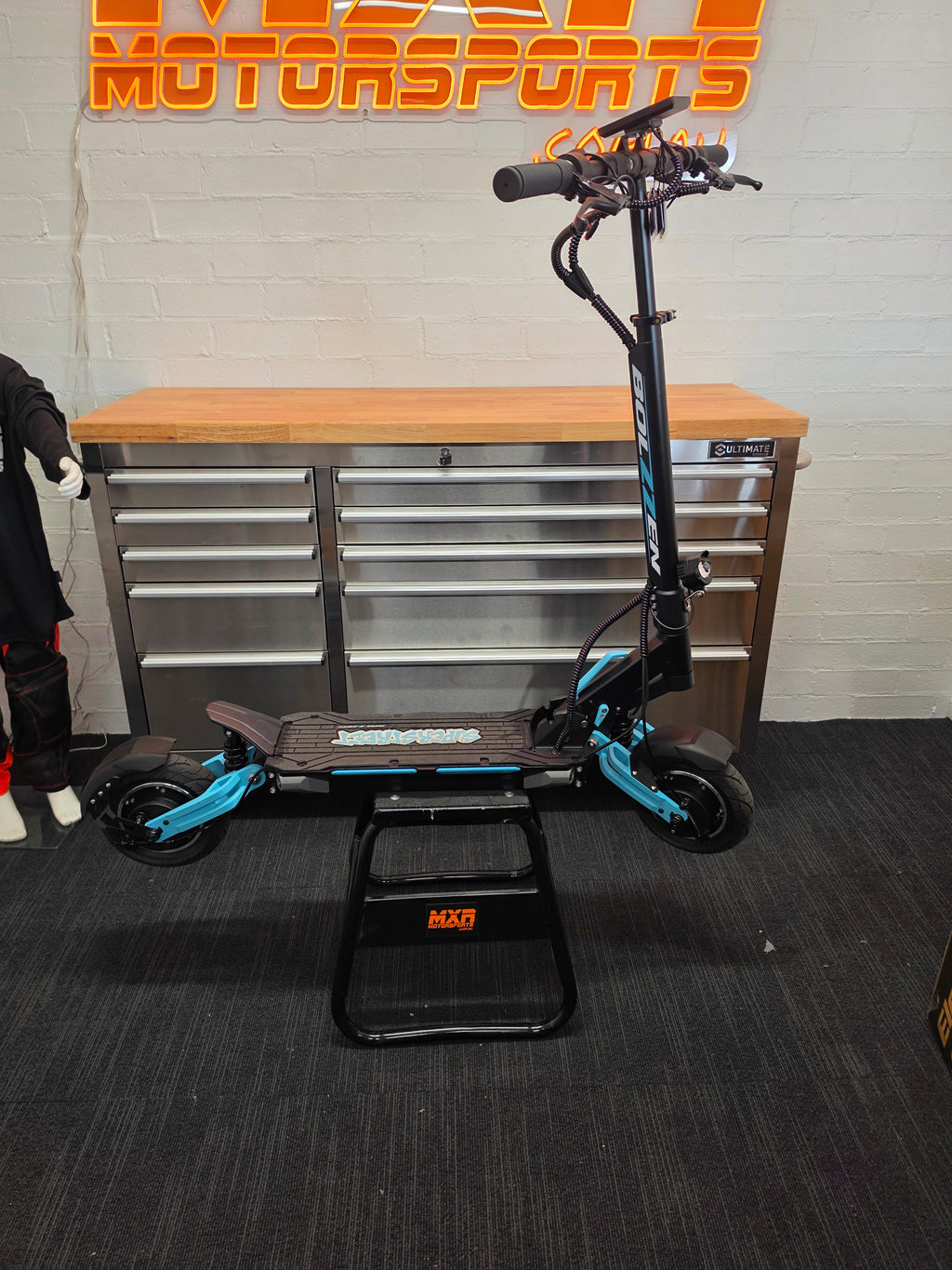 Bolzzen SuperStreet 4816 Dual Motor Performance Electric Scooter     ⚡⚡⚡