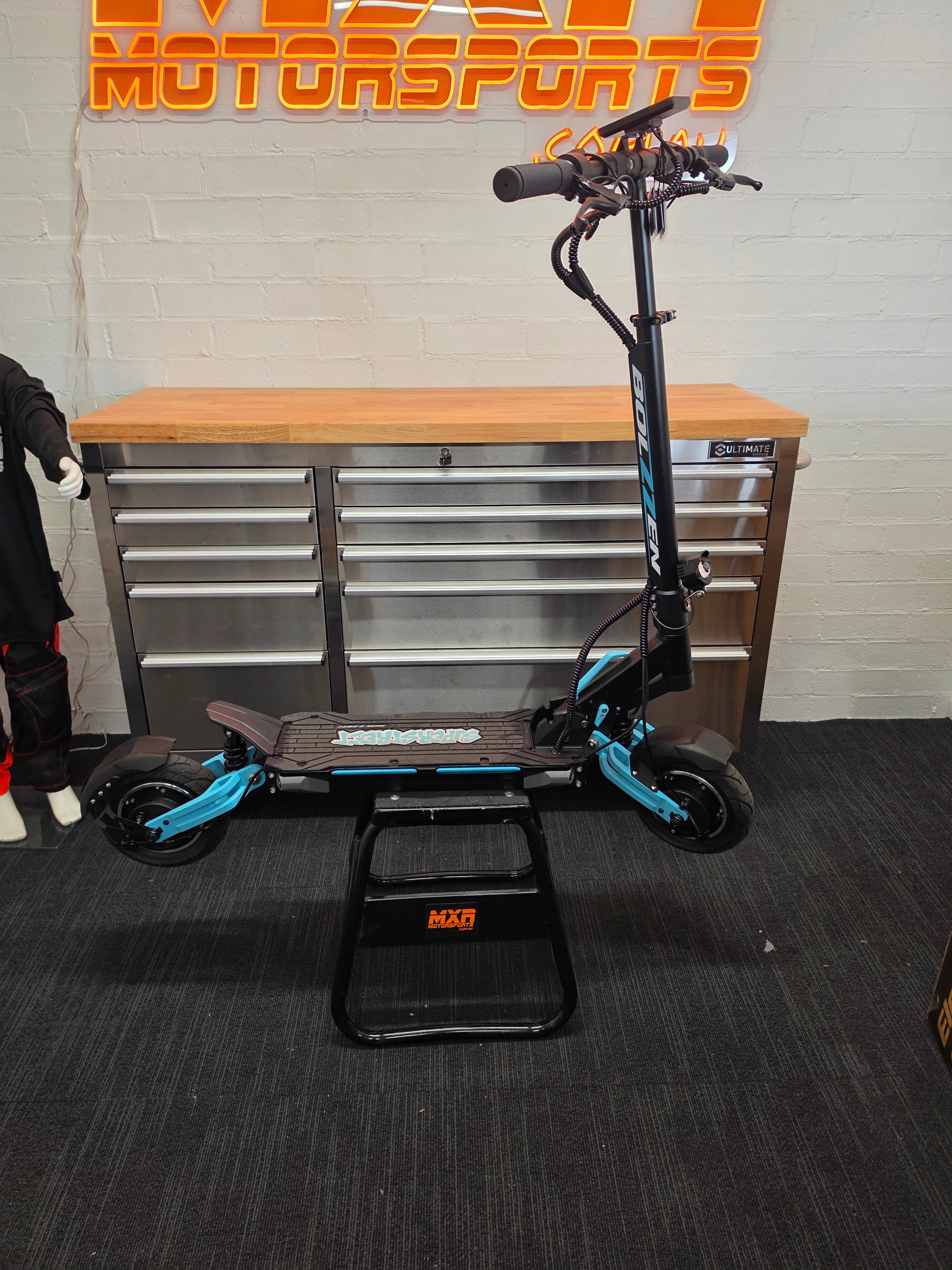 Bolzzen SuperStreet 4816 Dual Motor Performance Electric Scooter     ⚡⚡⚡