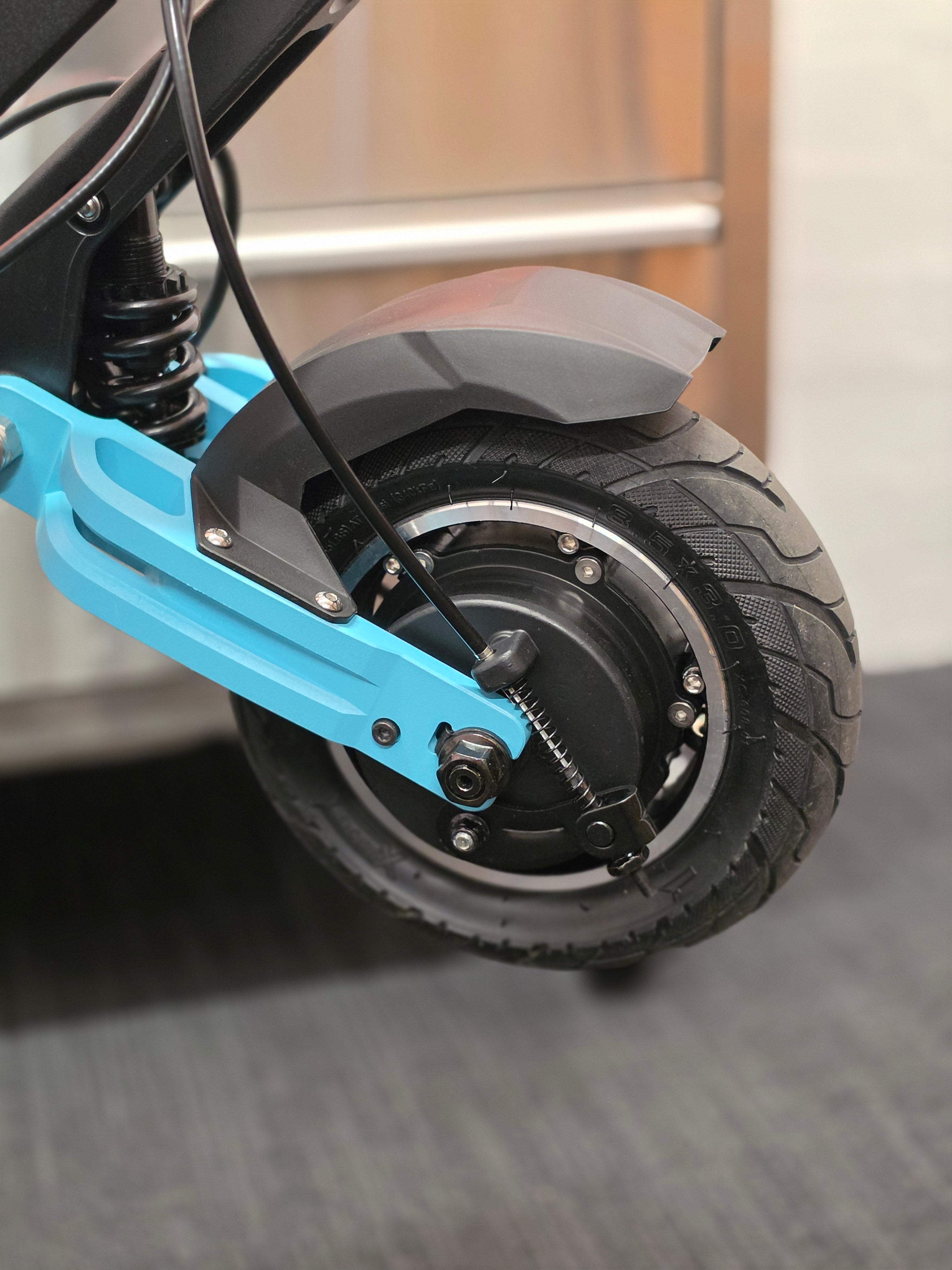 Bolzzen SuperStreet 4816 Dual Motor Performance Electric Scooter     ⚡⚡⚡