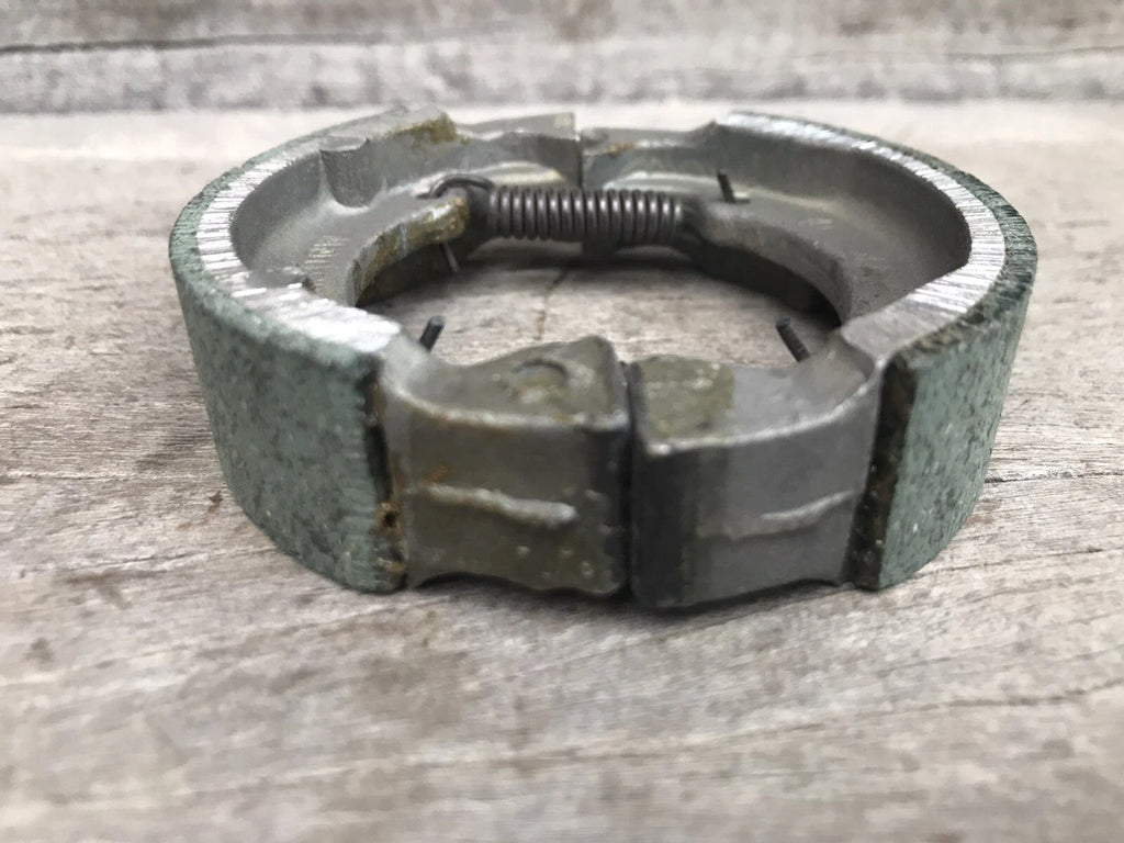 Atomik MotoX50 MotoX 50cc Rear Brake Shoes 1402003010001