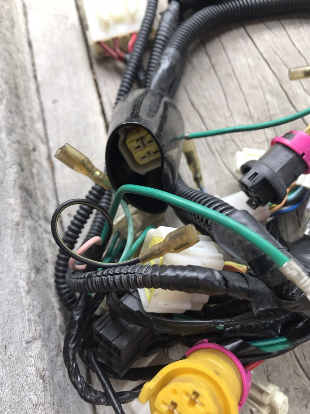 Atomik Krusher 300cc 2WD & 4WD Wiring Loom with round plug for regulator