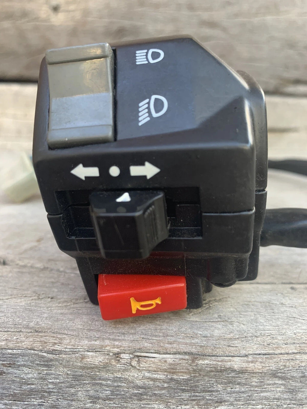 Atomik Krusher 300cc Left Switch Block 5.3.1.0020 2WD Only