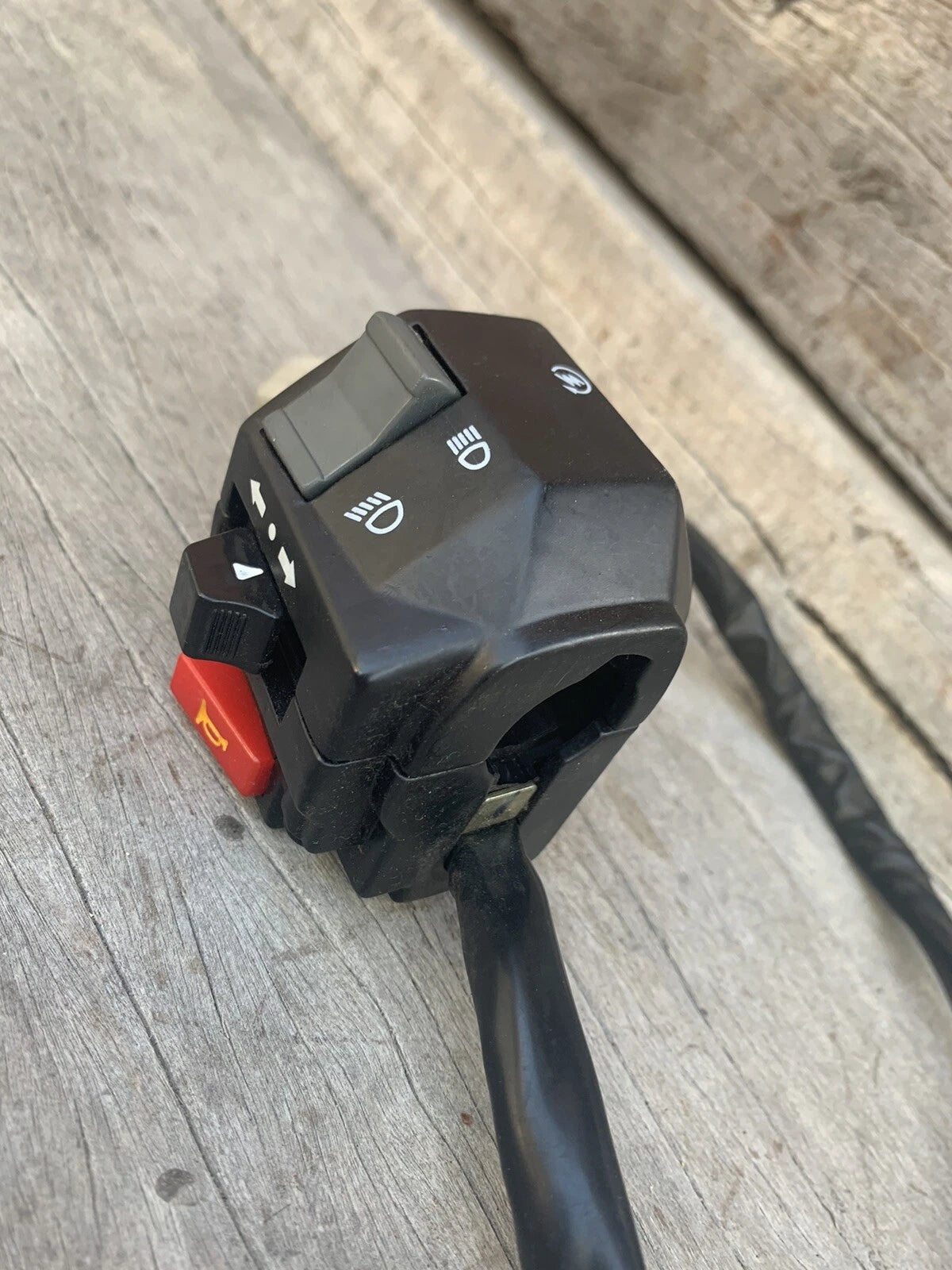 Atomik Krusher 300cc Left Switch Block 5.3.1.0020 2WD Only