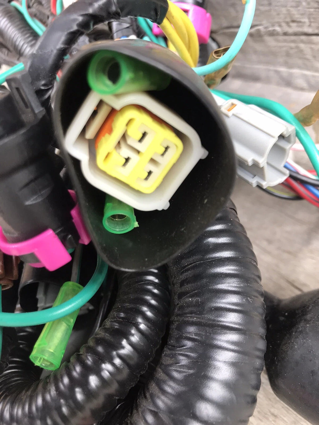 Atomik Krusher 300cc 2WD & 4WD Wiring Loom with round plug for regulator